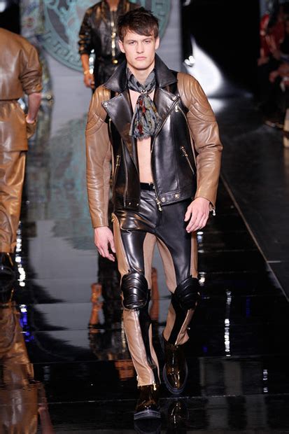 versace 2013 fall winter|Versace 2013 Fall/Winter Collection .